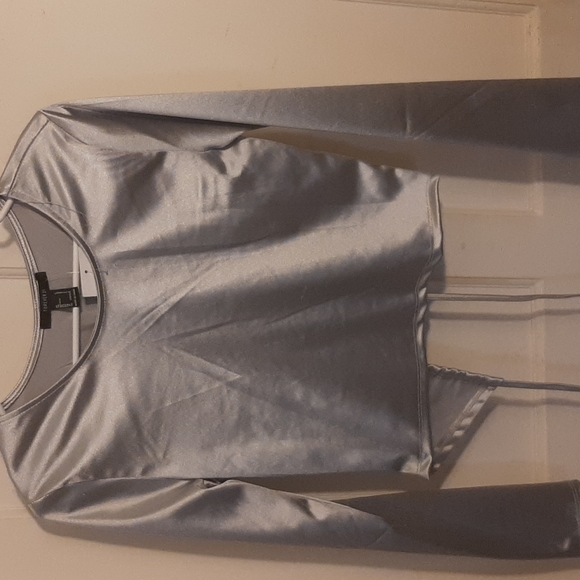 Open back satin feel shirt - Picture 1 of 3